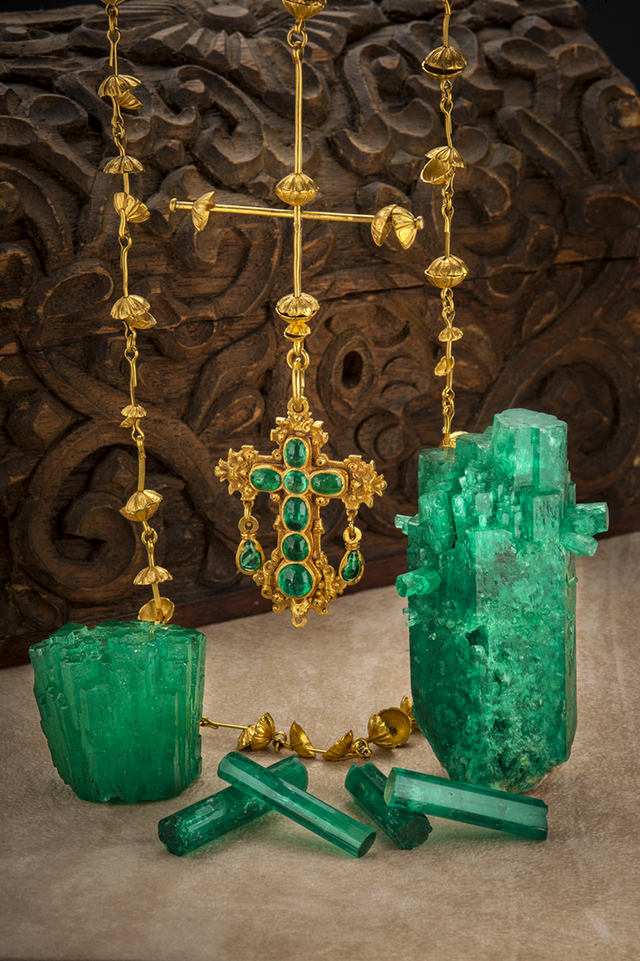 Gold and emerald treasure from the Atocha shipwreck with crystal specimens from private collections